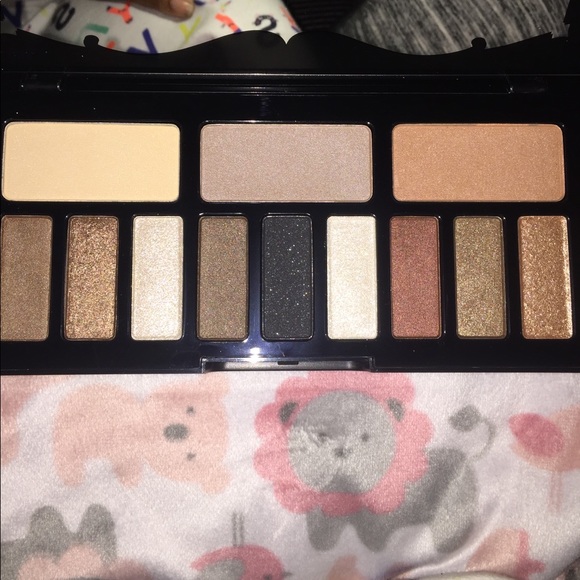 Kat Von D Palette - Picture 2 of 8